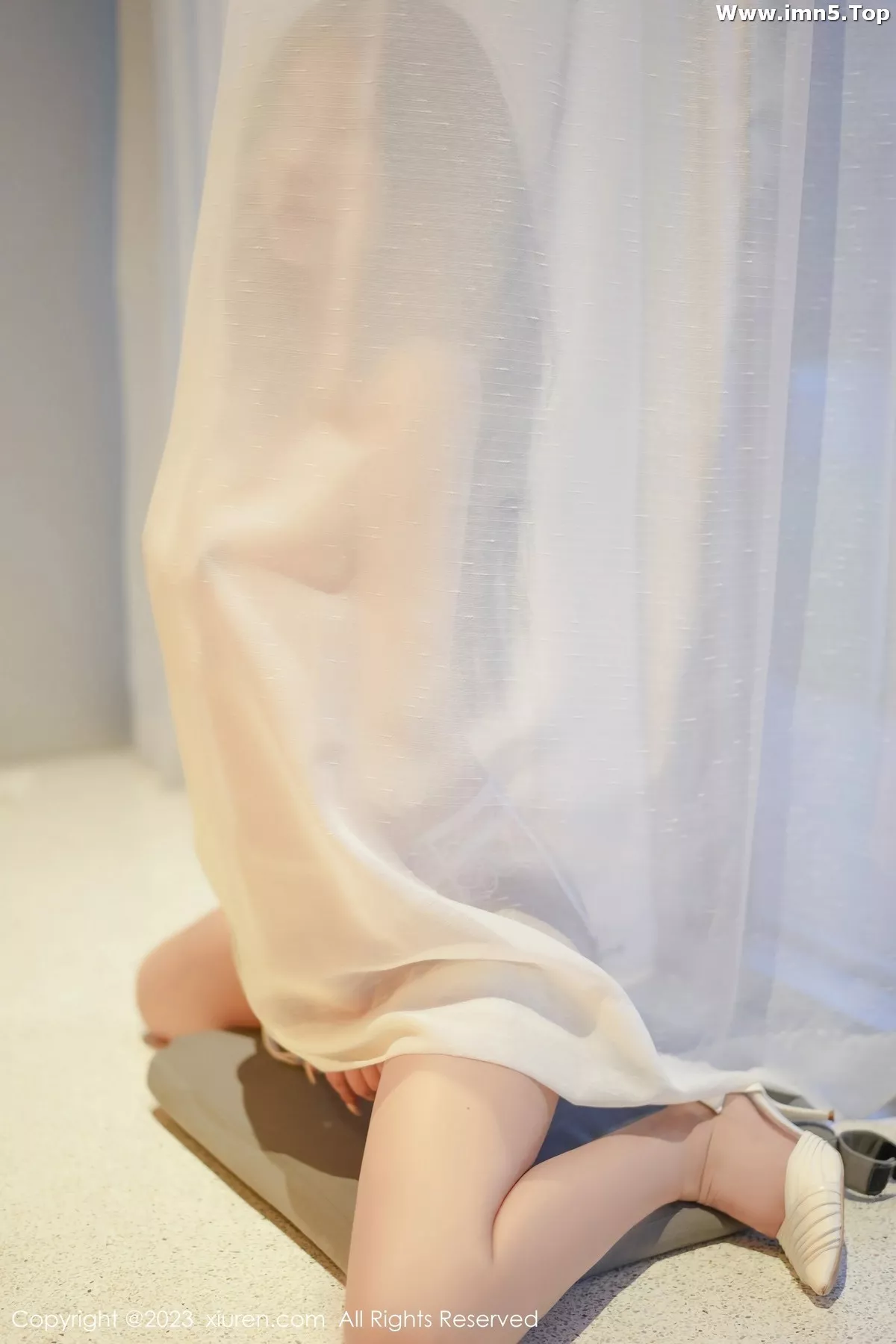 [XiuRen秀人网]No.6729_模特laura阿姣脱白色吊带长裙露浅色轻透蕾丝内衣完美诱惑写真66P